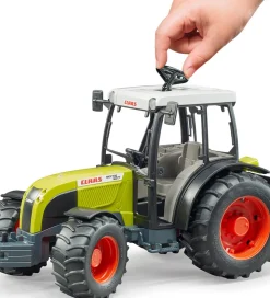Bruder Traktor - Claas Nectis 267 F - 02110