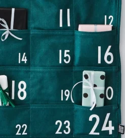 Design Letters Julekalender - 73 cm - Mørkegrøn