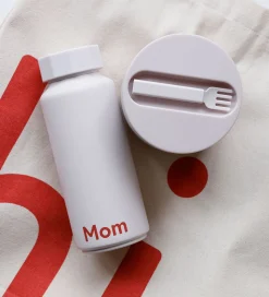 Design Letters Termoflaske - Mom - 500 ml - Pastel Beige