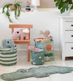 Done By Deer Gulvtæppe - 110x46 cm - Croco Green