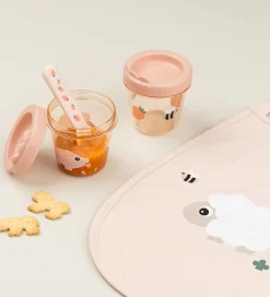 Done by Deer Hagesmæk - Tiny Farm - Pudder