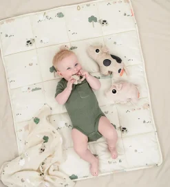 Done by Deer Legetæppe - Tiny Farm - 80x100 cm - Sand