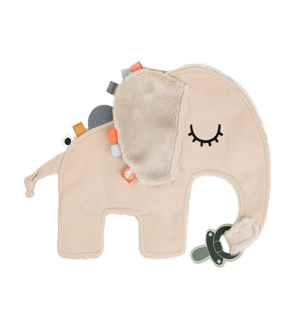 Done by Deer Nusseklud - Elphee - Sand