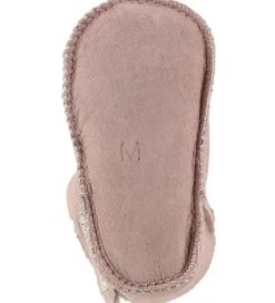 En Fant Lammeskindsfutter m. For - Rosa