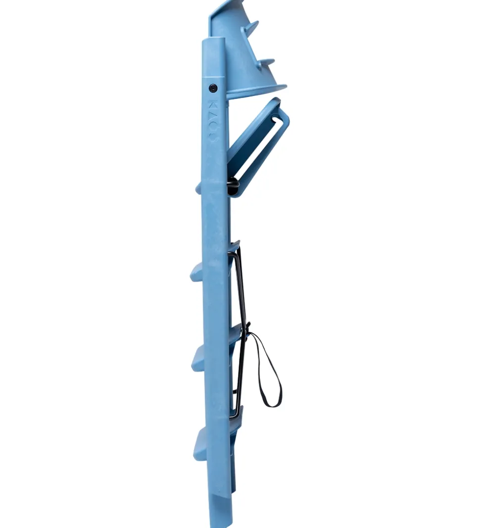 KAOS Højstol - Klapp - Genanvendt Plastik - Swedish Blue