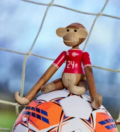 Kay Bojesen Træfigur - Abe - DBU Herre 2024 - Lille - Teak/Limba