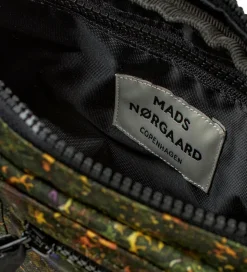 Mads Nørgaard Bæltetaske - Bel One Art Carni - Field AOP/Olive B