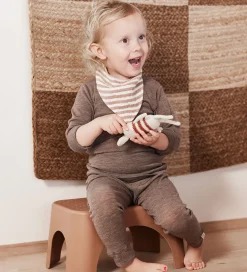 OYOY Skammel - Rabbit - 36x23x18 cm - Caramel