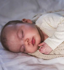 That's Mine Tæppe - Kala Knitted - 85x85 cm - Birch