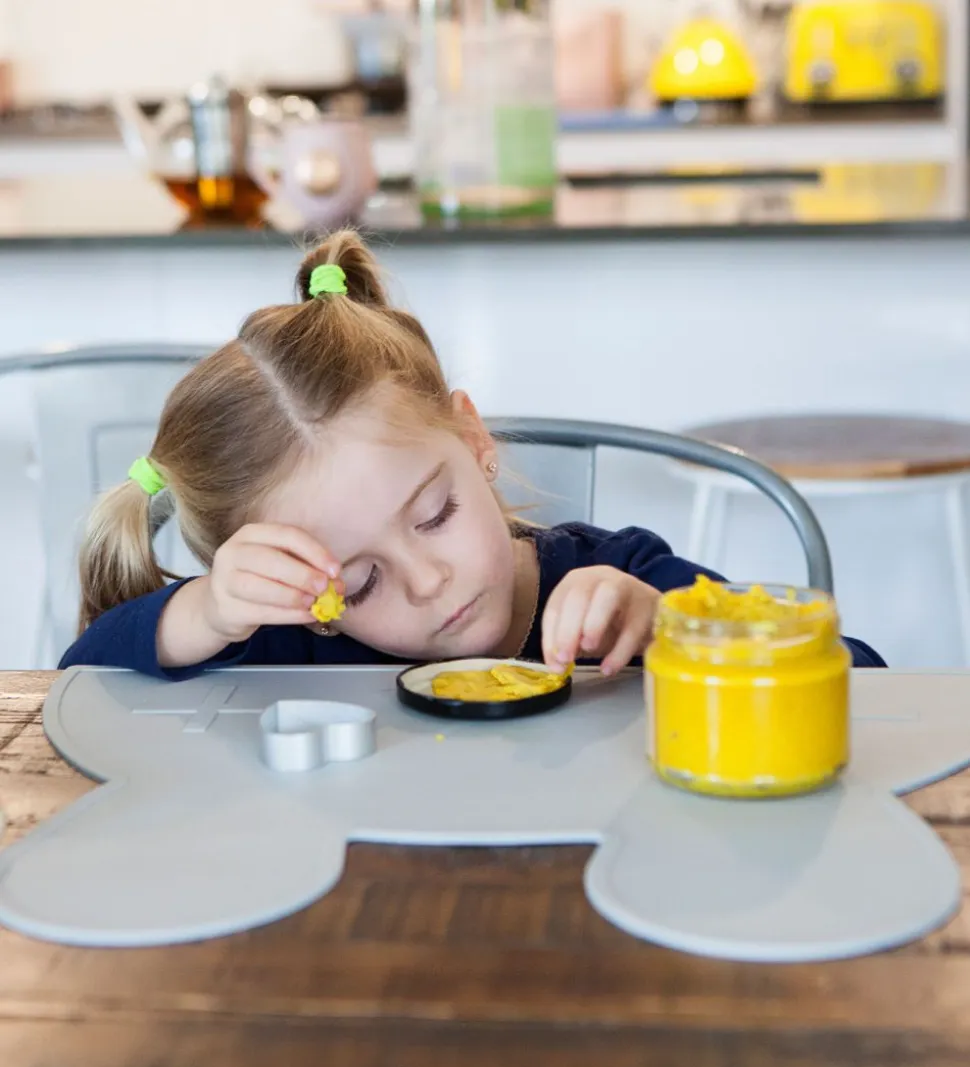 We Might Be Tiny Dækkeserviet - Kanin - Silikone - Grå