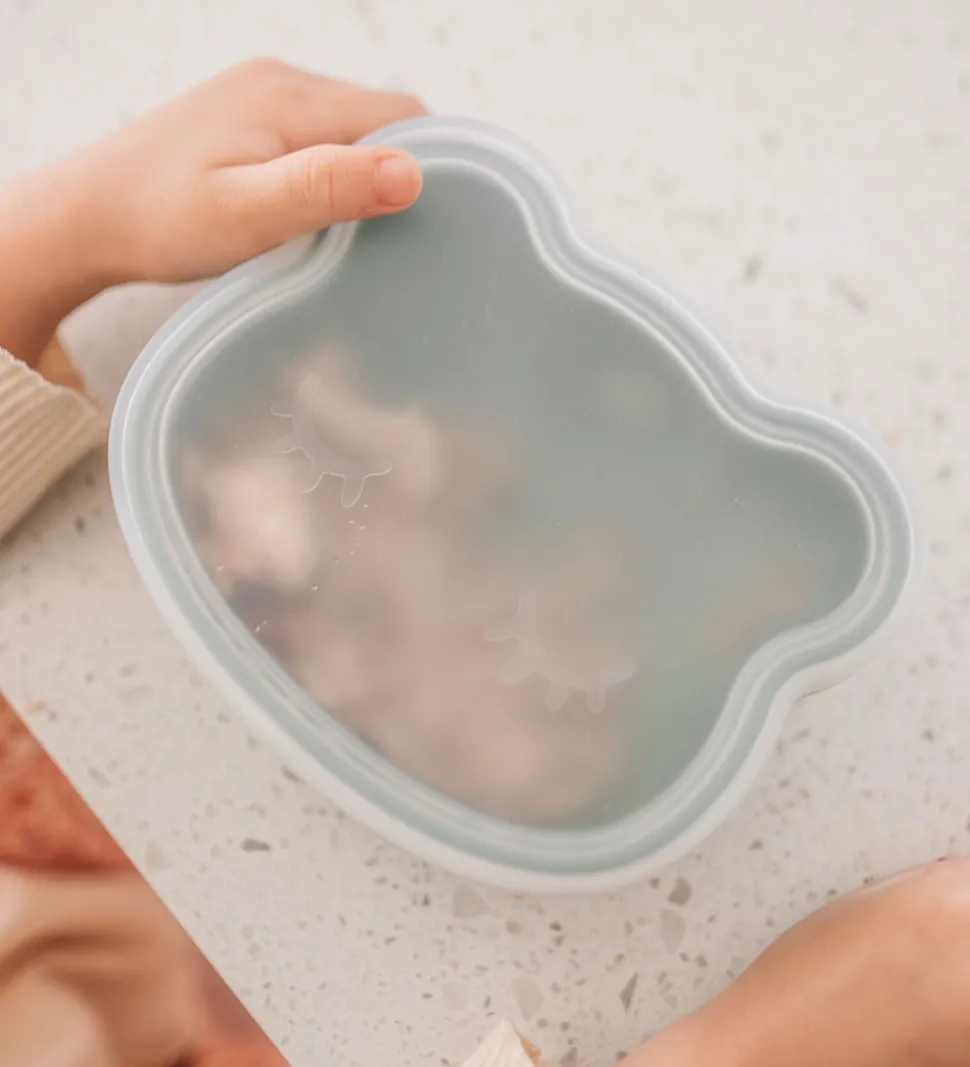 We Might Be Tiny Skål m. Sugekop - Silikone - Sage